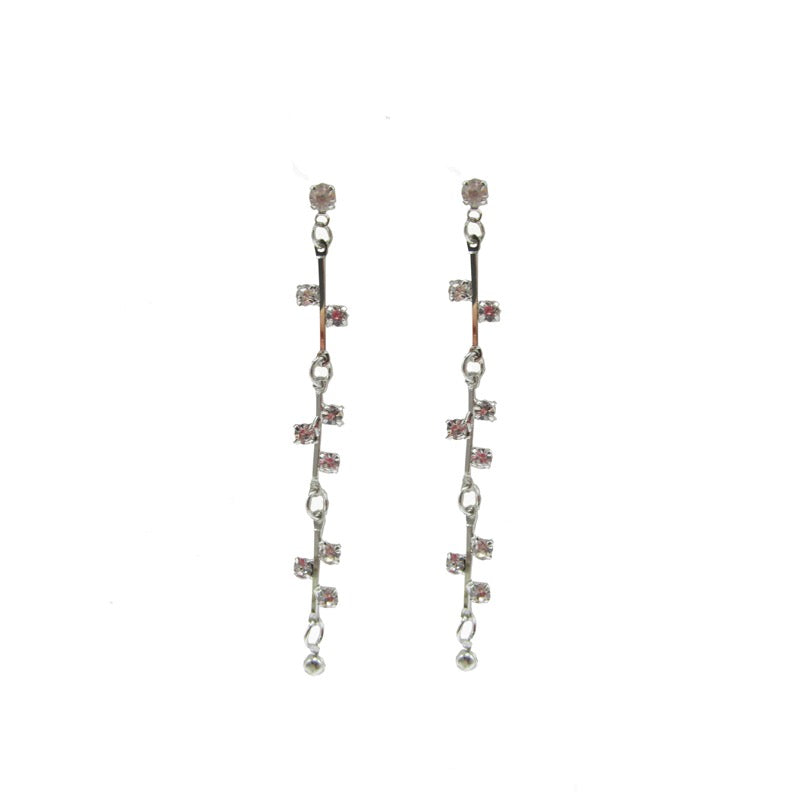 Diamante drop earrring silver