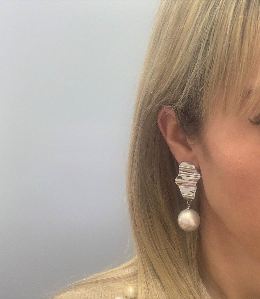 Pearl Drop Earring