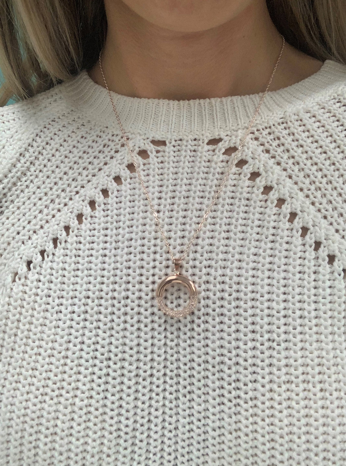 Circle Necklace Rose Gold