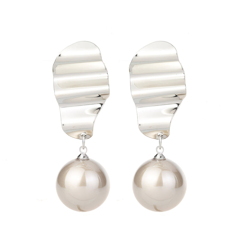 Pearl Drop Earring