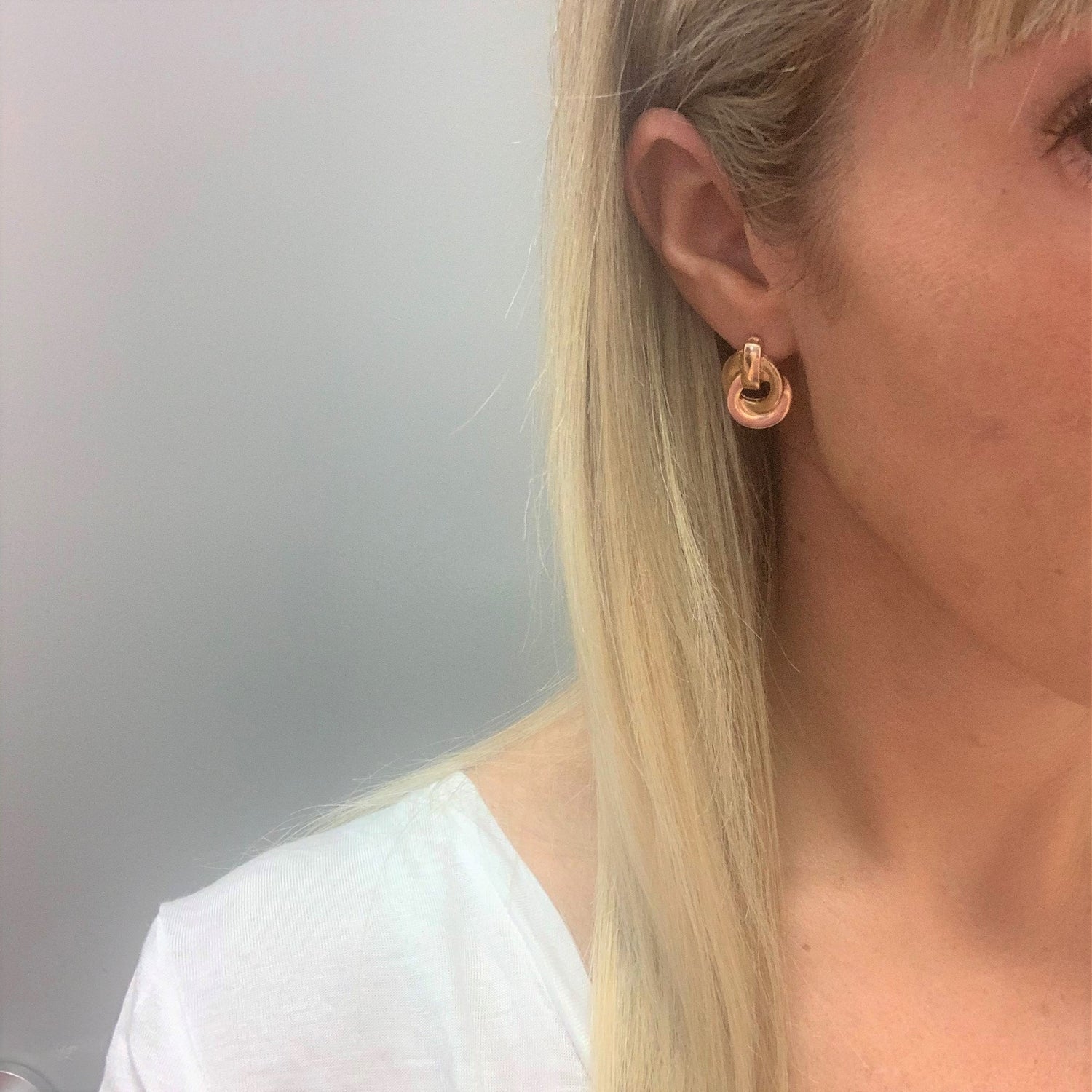 Delicate Ears Linked Earring Light Gold